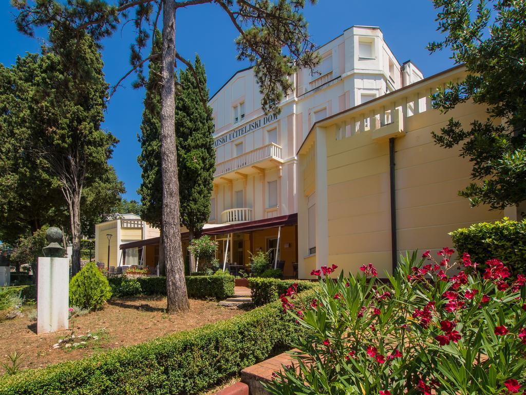 Hotel Vila Ruzica- Glavna Zgrada I Depandanse ซริกเวนิซา ภายนอก รูปภาพ