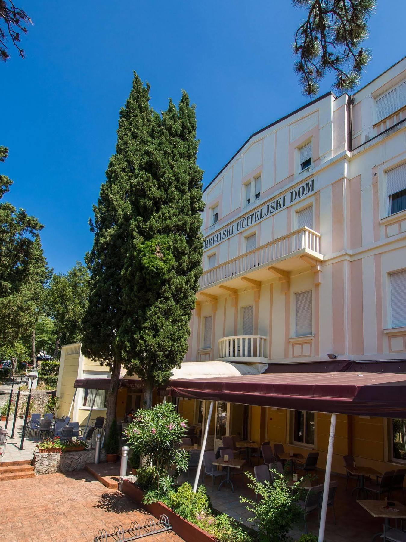 Hotel Vila Ruzica- Glavna Zgrada I Depandanse ซริกเวนิซา ภายนอก รูปภาพ