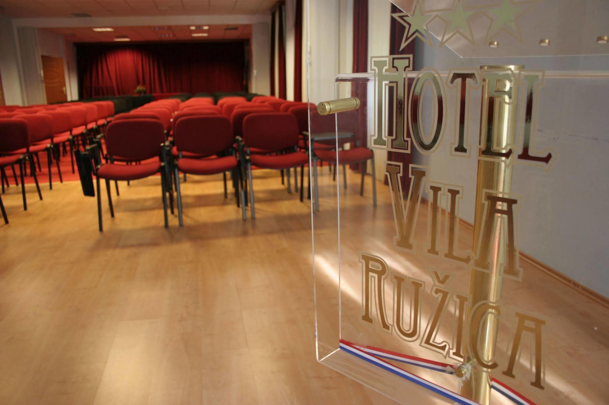 Hotel Vila Ruzica- Glavna Zgrada I Depandanse ซริกเวนิซา ภายนอก รูปภาพ
